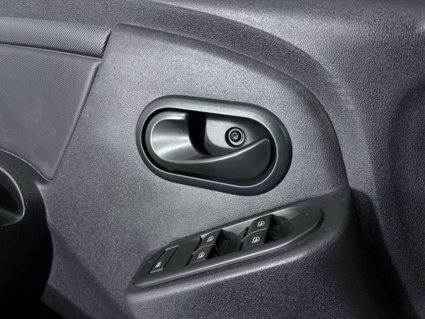 Lada (ВАЗ) Largus I Рестайлинг с пробегом 2024 года, цена 1 275 000 рублей, 23950 км, универсал, Автокод Объявления