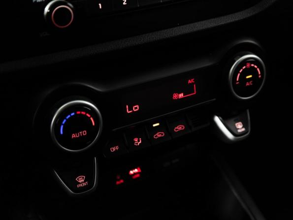 Kia Rio IV с пробегом 2017 года, цена 1 209 700 рублей, 138692 км, седан, Автокод Объявления