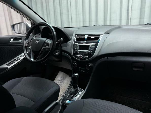 Hyundai Solaris I Рестайлинг с пробегом 2016 года, цена 1 329 000 рублей, 76569 км, седан, Автокод Объявления