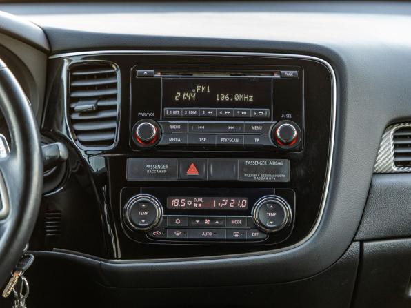 Mitsubishi Outlander III Рестайлинг с пробегом 2014 года, цена 1 698 000 рублей, 135300 км, внедорожник, Автокод Объявления