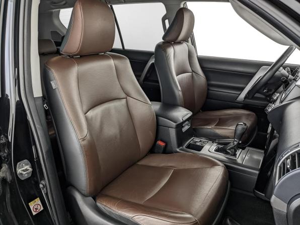 Toyota Land Cruiser Prado 150 Series Рестайлинг 1 с пробегом 2016 года, цена 3 995 000 рублей, 137221 км, внедорожник, Автокод Объявления