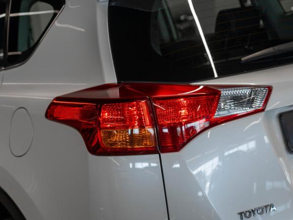 Toyota RAV4 IV (XA40) с пробегом 2015 года, цена 2 750 000 рублей, 19647 км, внедорожник, Автокод Объявления