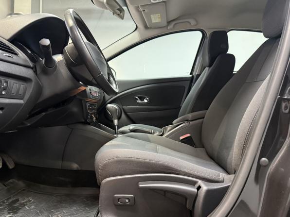 Renault Fluence I с пробегом 2012 года, цена 799 000 рублей, 124350 км, седан, Автокод Объявления