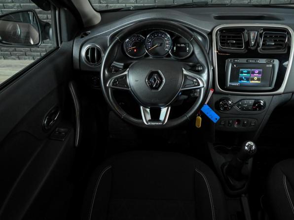 Renault Sandero II Рестайлинг с пробегом 2020 года, цена 1 240 000 рублей, 176187 км, хэтчбек, Автокод Объявления