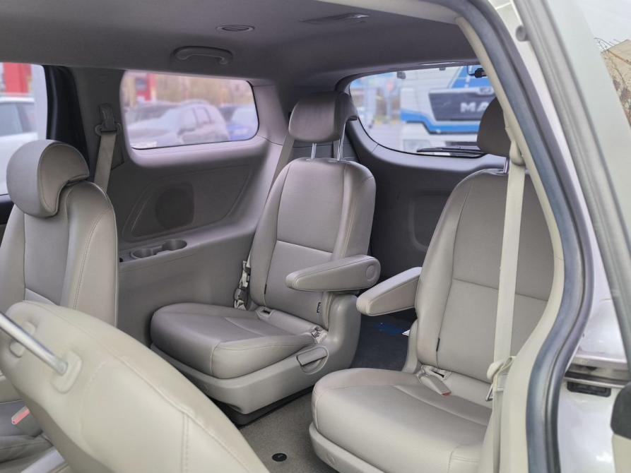 Kia Carnival III Санкт-Петербург  - изображение 11