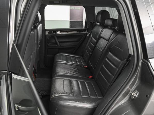 Volkswagen Touareg I Рестайлинг с пробегом 2008 года, цена 1 189 000 рублей, 318290 км, внедорожник, Автокод Объявления