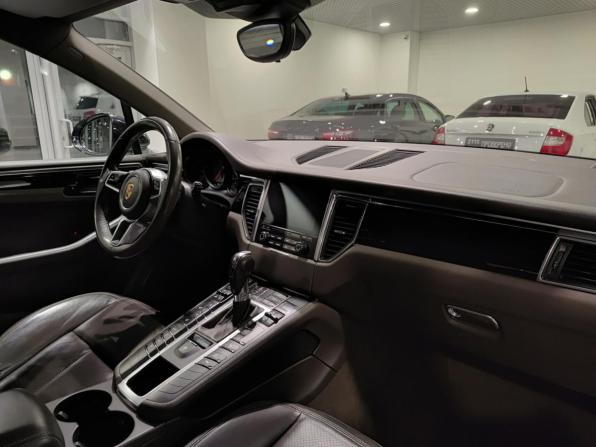 Porsche Macan I с пробегом 2016 года, цена 3 350 000 рублей, 167862 км, внедорожник, Автокод Объявления