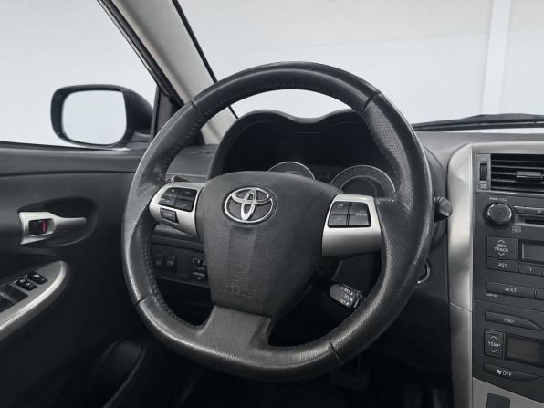 Toyota Corolla X (E140 E150) Рестайлинг с пробегом 2010 года, цена 1 249 000 рублей, 180000 км, седан, Автокод Объявления