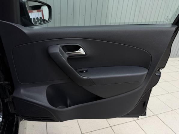 Volkswagen Polo V с пробегом 2013 года, цена 923 000 рублей, 173256 км, седан, Автокод Объявления