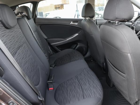 Hyundai Solaris I Рестайлинг с пробегом 2015 года, цена 998 000 рублей, 234156 км, хэтчбек, Автокод Объявления