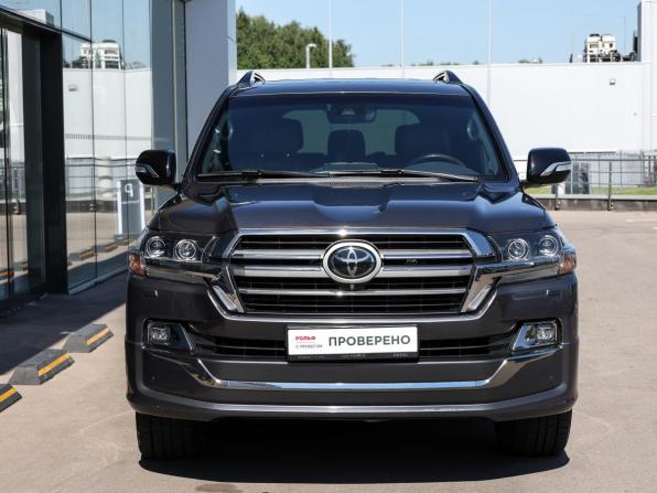 Toyota Land Cruiser 200 Series Рестайлинг 2 с пробегом 2019 года, цена 7 998 000 рублей, 82477 км, внедорожник, Автокод Объявления