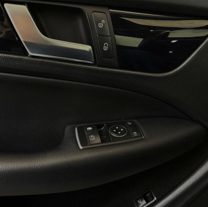 Mercedes-Benz C-Класс III (W204) Рестайлинг Москва  - изображение 10