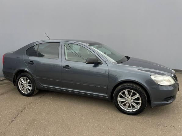 Skoda Octavia II (A5) Рестайлинг с пробегом 2011 года, цена 585 000 рублей, 265655 км, лифтбек, Автокод Объявления