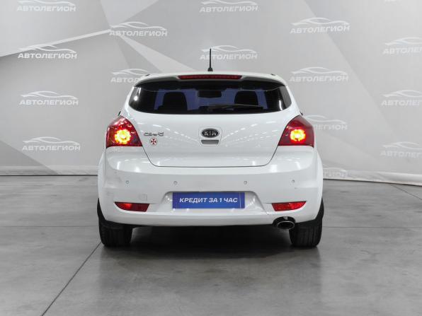 Kia Ceed I Рестайлинг с пробегом 2011 года, цена 770 000 рублей, 244800 км, хэтчбек, Автокод Объявления