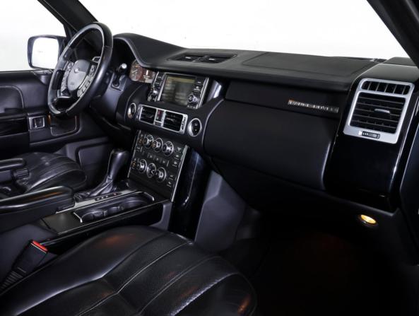 Land Rover Range Rover III Рестайлинг 2 с пробегом 2010 года, цена 1 364 000 рублей, 226595 км, внедорожник, Автокод Объявления