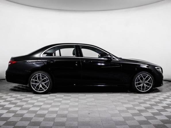 Mercedes-Benz E-Класс V (W213 S213 C238) Рестайлинг с пробегом 2021 года, цена 4 098 000 рублей, 128000 км, седан, Автокод Объявления