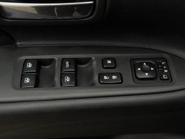Mitsubishi Outlander III Рестайлинг 2 с пробегом 2015 года, цена 1 890 000 рублей, 151170 км, внедорожник, Автокод Объявления