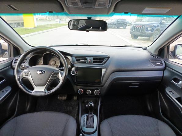 Kia Rio III Рестайлинг с пробегом 2015 года, цена 1 035 000 рублей, 105571 км, седан, Автокод Объявления