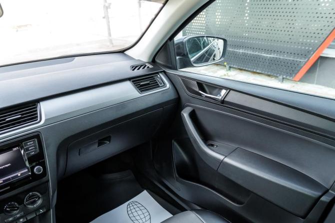 Skoda Rapid I Рестайлинг с пробегом 2019 года, цена 975 000 рублей, 123190 км, лифтбек, Автокод Объявления