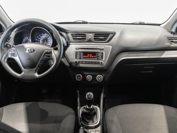 Kia Rio III Рестайлинг с пробегом 2016 года, цена 937 700 рублей, 178300 км, седан, Автокод Объявления