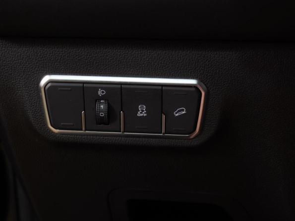 Haval M6 II с пробегом 2023 года, цена 1 859 000 рублей, 50367 км, внедорожник, Автокод Объявления