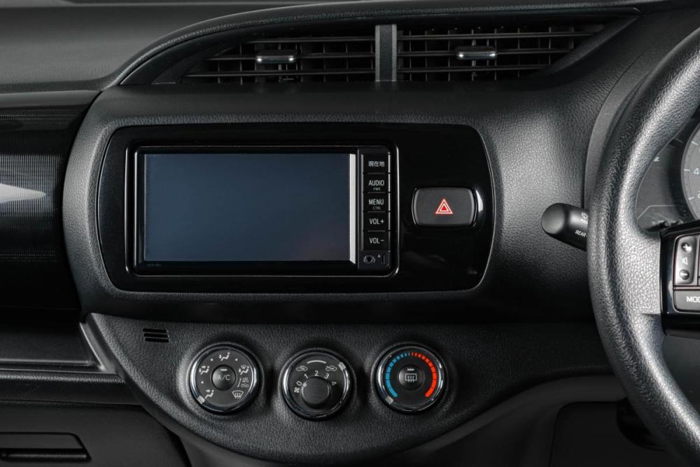 Toyota Vitz III (XP130) Рестайлинг 2 Тюмень  - изображение 17