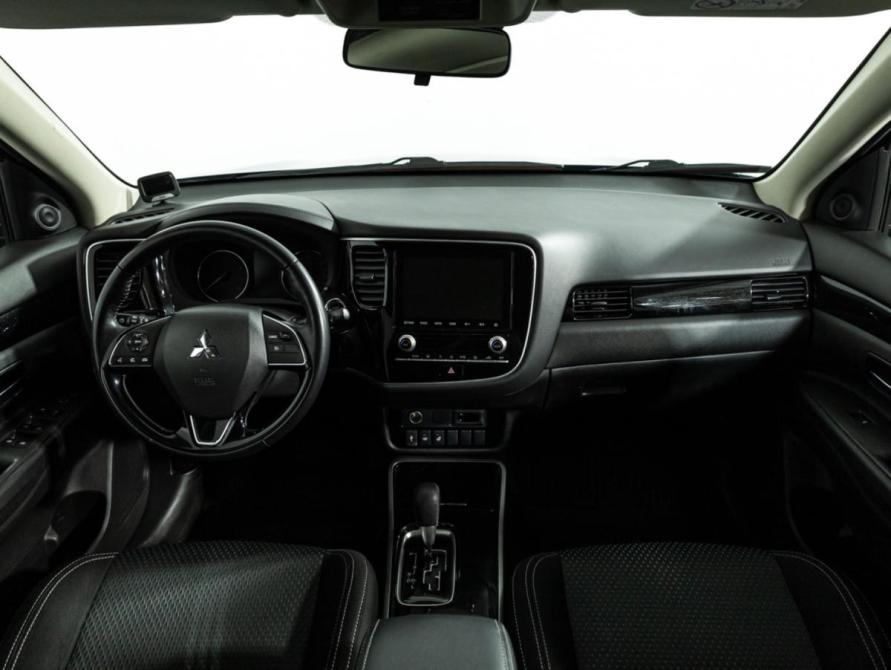 Mitsubishi Outlander III Рестайлинг 3 Санкт-Петербург  - изображение 13