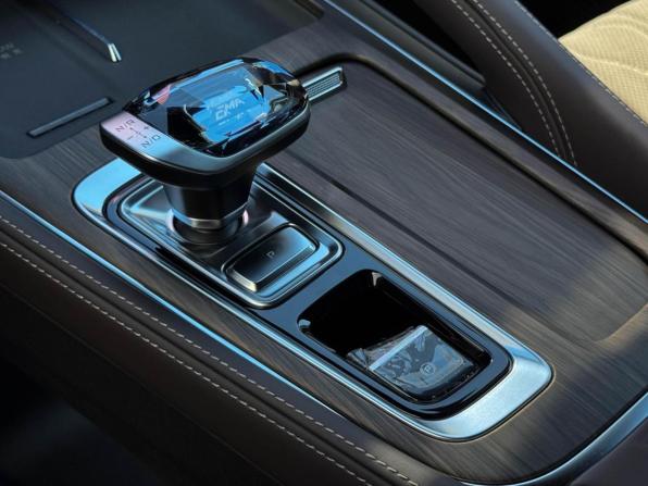 Geely Monjaro I Рестайлинг с пробегом 2025 года, цена 4 280 000 рублей, 10 км, внедорожник, Автокод Объявления
