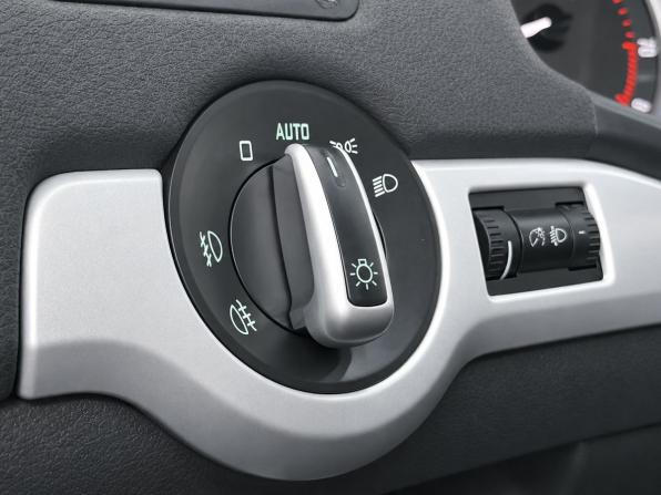 Skoda Octavia II (A5) Рестайлинг с пробегом 2011 года, цена 949 000 рублей, 178000 км, лифтбек, Автокод Объявления
