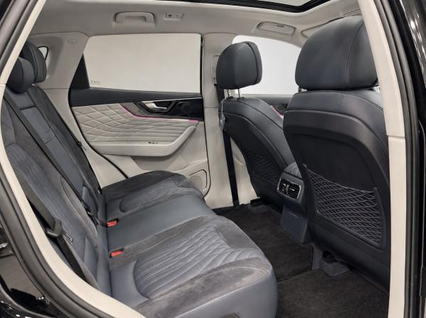Hongqi HS5 I с пробегом 2023 года, цена 2 630 000 рублей, 76750 км, внедорожник, Автокод Объявления