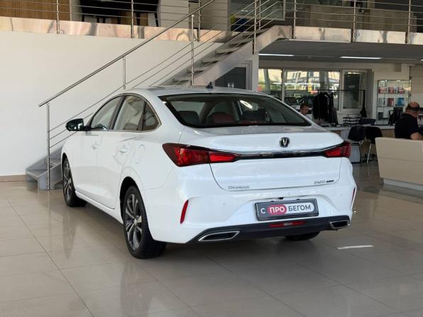 Changan Eado Plus с пробегом 2023 года, цена 1 459 900 рублей, 66000 км, седан, Автокод Объявления