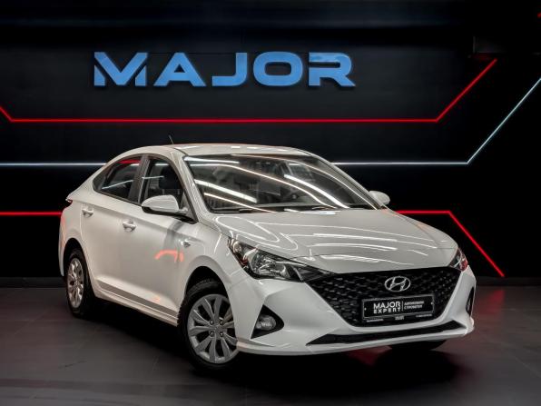Hyundai Solaris II Рестайлинг с пробегом 2022 года, цена 1 685 000 рублей, 63429 км, седан, Автокод Объявления