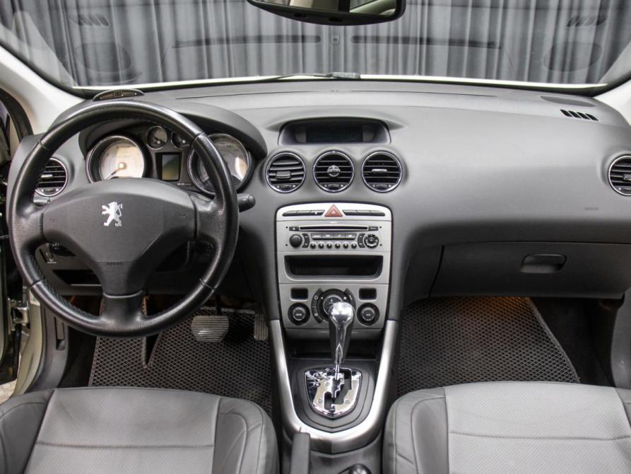 Peugeot 308 I Москва  - изображение 12