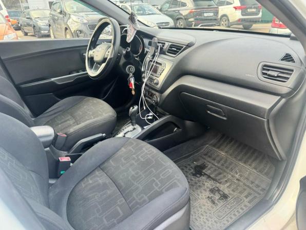 Kia Rio III с пробегом 2012 года, цена 500 000 рублей, 180000 км, хэтчбек, Автокод Объявления