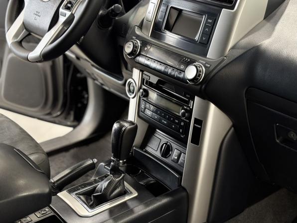 Toyota Land Cruiser Prado 150 Series с пробегом 2010 года, цена 2 895 000 рублей, 170000 км, внедорожник, Автокод Объявления