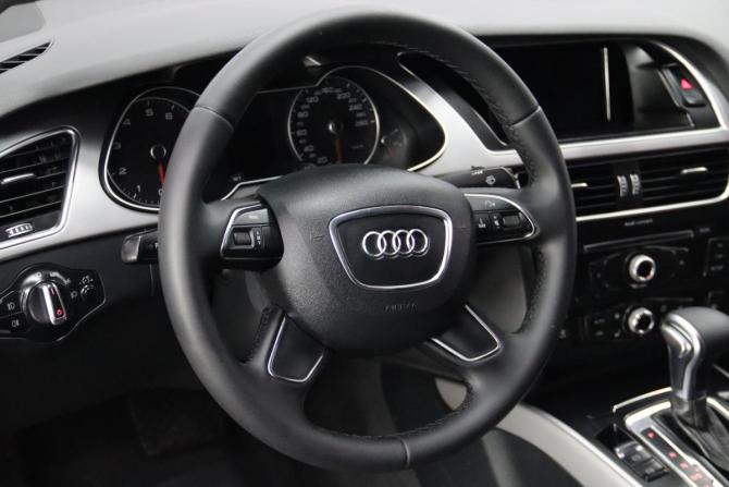 Audi A4 IV (B8) Рестайлинг с пробегом 2013 года, цена 1 345 170 рублей, 172892 км, седан, Автокод Объявления