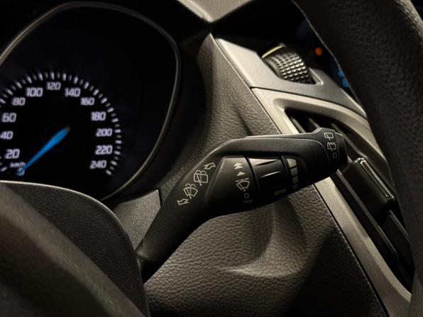 Ford Focus III с пробегом 2013 года, цена 760 000 рублей, 141187 км, хэтчбек, Автокод Объявления