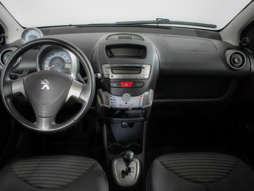 Peugeot 107 I Рестайлинг 2 Москва  - изображение 12