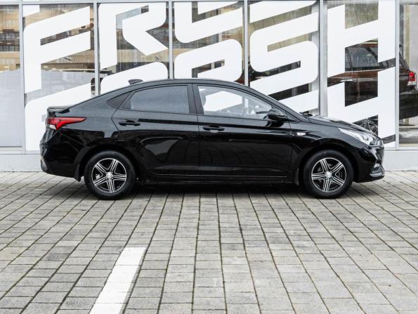 Hyundai Solaris II с пробегом 2018 года, цена 1 184 000 рублей, 179206 км, седан, Автокод Объявления