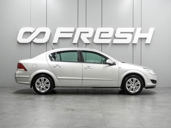 Opel Astra H Рестайлинг с пробегом 2011 года, цена 819 000 рублей, 107596 км, седан, Автокод Объявления