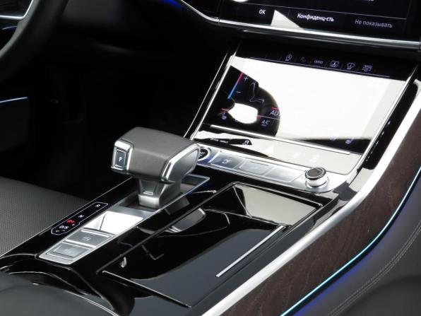 Audi A8 IV (D5) Рестайлинг с пробегом 2022 года, цена 10 600 000 рублей, 35880 км, седан, Автокод Объявления