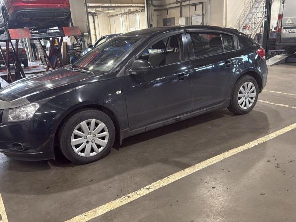 Chevrolet Cruze I с пробегом 2012 года, цена 700 000 рублей, 200000 км, хэтчбек, Автокод Объявления