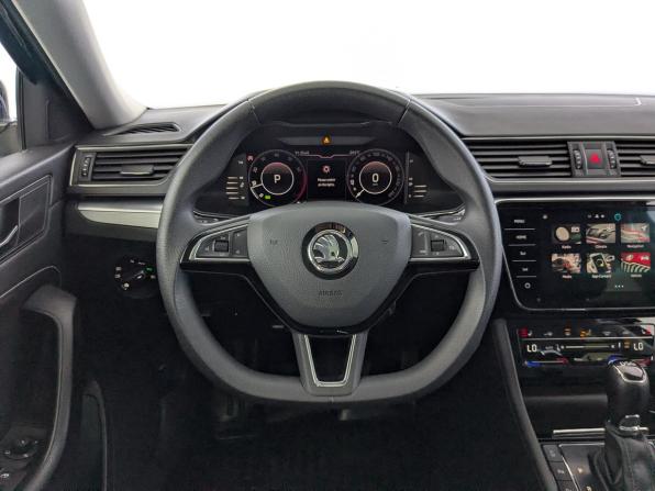 Skoda Superb III Рестайлинг с пробегом 2024 года, цена 2 900 000 рублей, 66490 км, лифтбек, Автокод Объявления