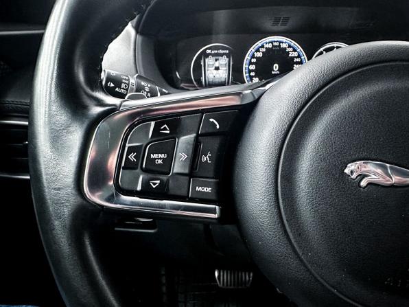 Jaguar F-Pace I с пробегом 2016 года, цена 3 650 000 рублей, 146161 км, внедорожник, Автокод Объявления