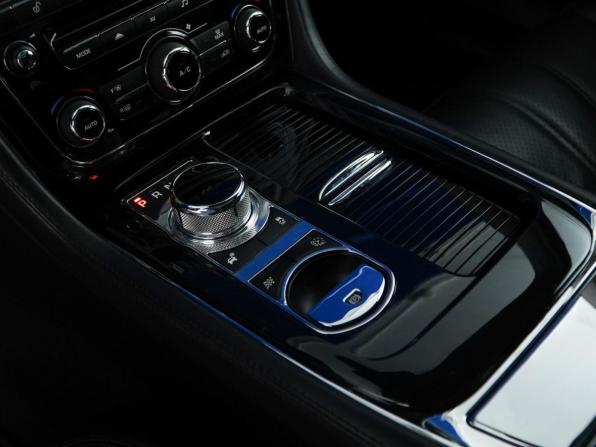 Jaguar XJ IV (X351) с пробегом 2013 года, цена 1 799 077 рублей, 135732 км, седан, Автокод Объявления
