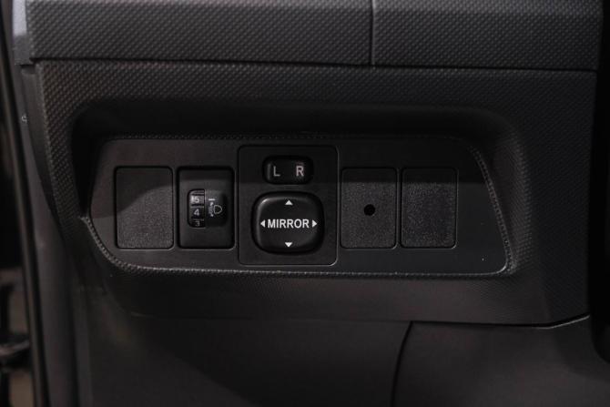 Toyota Auris I с пробегом 2007 года, цена 749 000 рублей, 180000 км, хэтчбек, Автокод Объявления