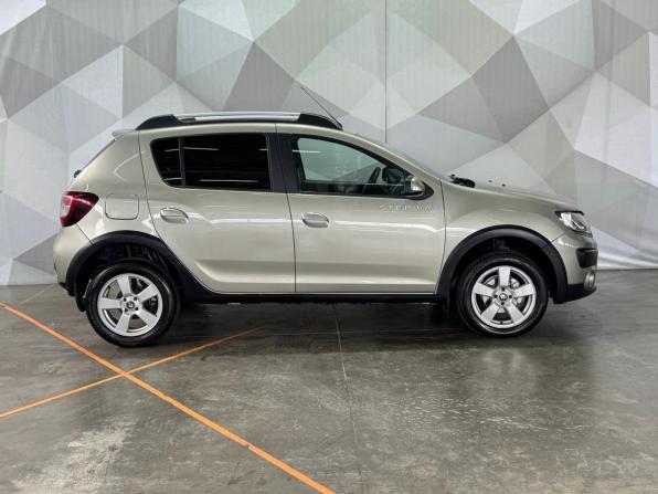 Renault Sandero II с пробегом 2018 года, цена 1 250 000 рублей, 55517 км, хэтчбек, Автокод Объявления
