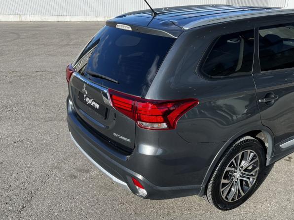 Mitsubishi Outlander III Рестайлинг 2 с пробегом 2015 года, цена 1 940 000 рублей, 144026 км, внедорожник, Автокод Объявления