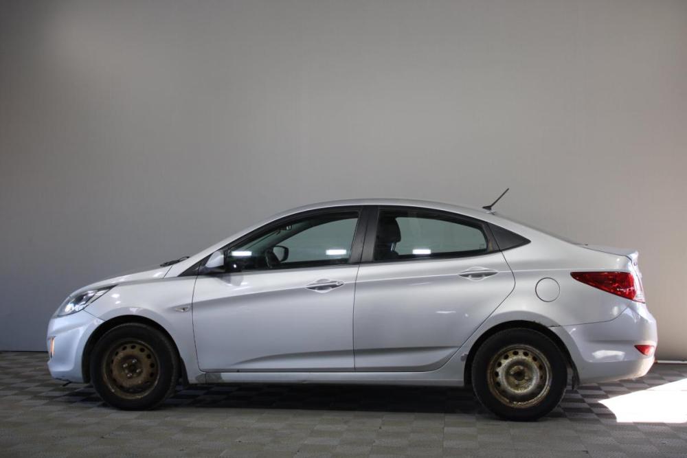 Hyundai Solaris I Санкт-Петербург  - изображение 4