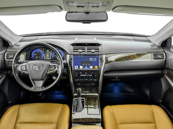 Toyota Camry VII (XV50) Рестайлинг с пробегом 2017 года, цена 2 850 000 рублей, 52500 км, седан, Автокод Объявления